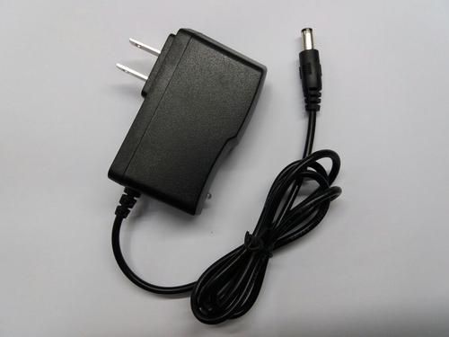 一个 5a 无线电源适配器的充电器