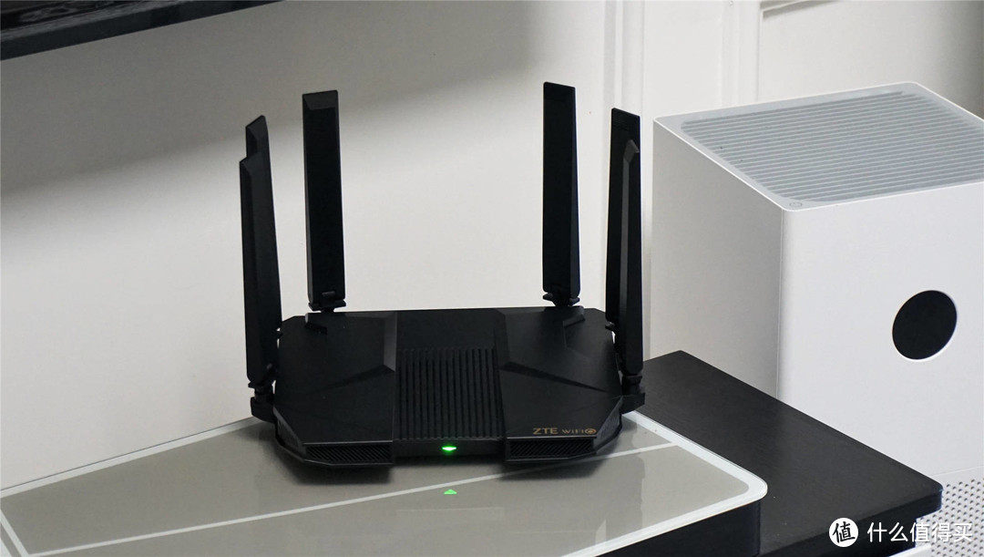 性价比天花板！中兴AX5400Pro双频千兆路由评测：真千兆网口良心