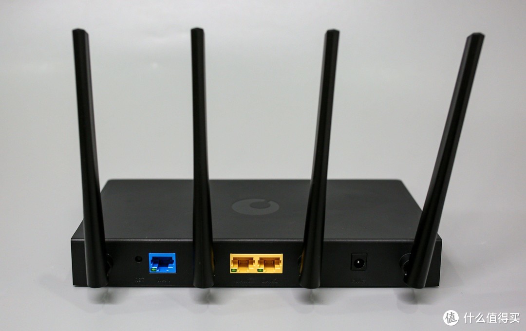 SD-WAN智能组网、花生壳DDNS、：堪称买软件送硬件的蒲公英 X3A评测