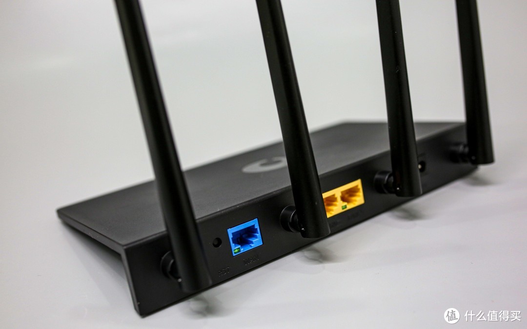 SD-WAN智能组网、花生壳DDNS、：堪称买软件送硬件的蒲公英 X3A评测