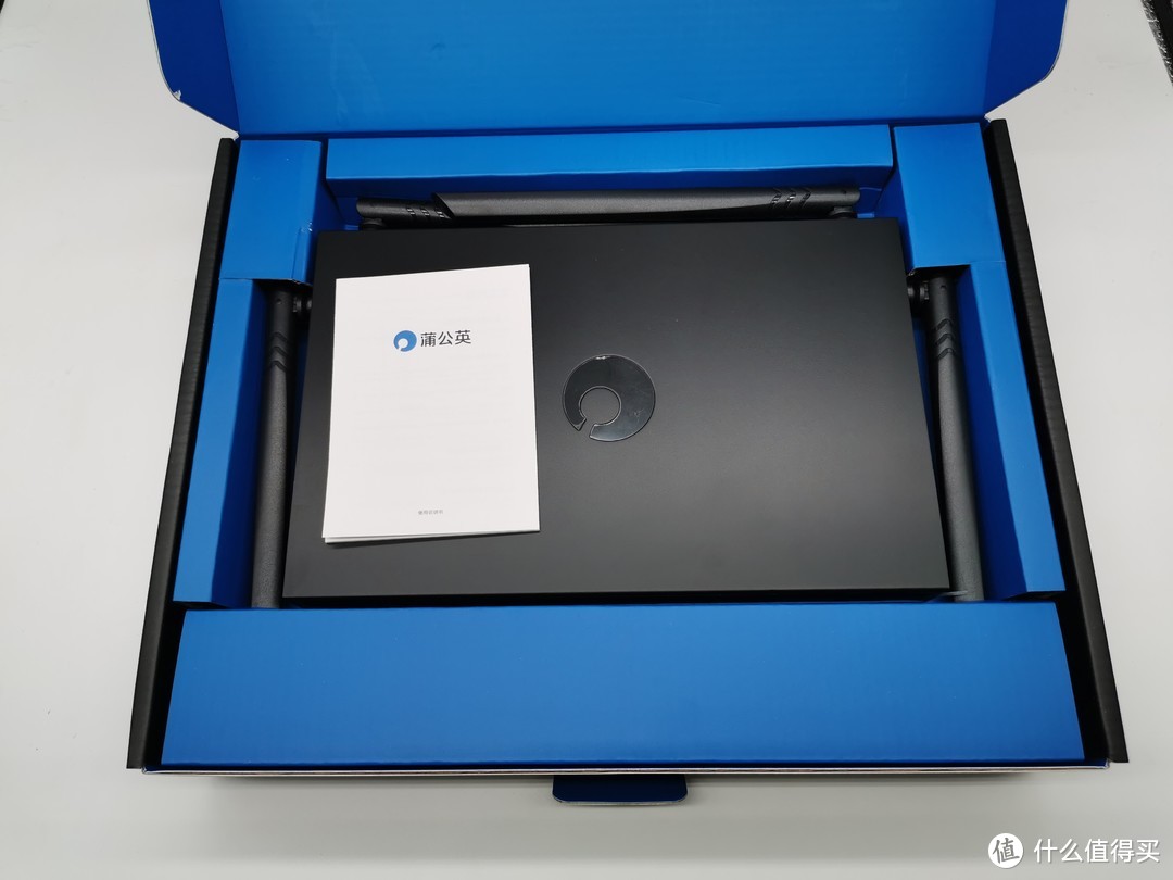 手机、电视盒子也能异地组网访问NAS啦：蒲公英路由器X5、X4C使用体验！