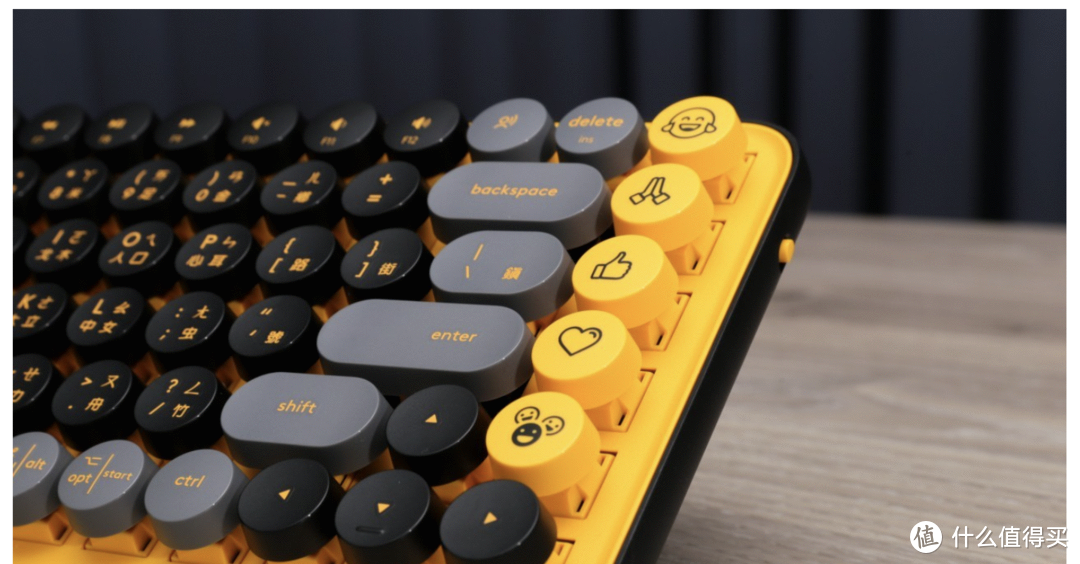 罗技 POP 系列键盘鼠标体验评测：内置 EMOJI 快捷键，直接点赞就是比人快