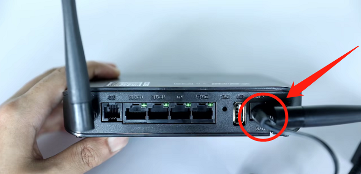 今天我们来看看怎么正确的重启家里的光猫,路由器.