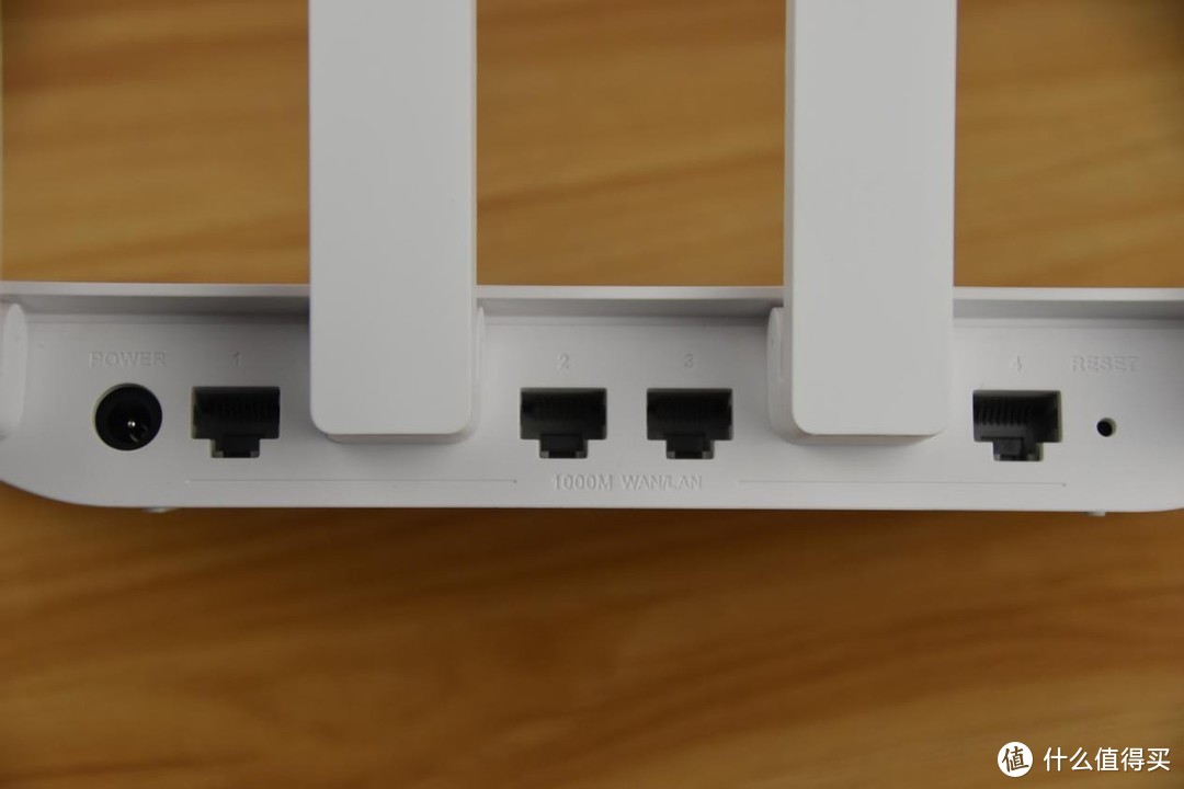 荣耀路由4体验：传输快、信号稳、穿墙强