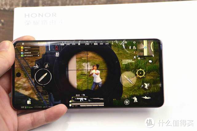 流畅看8K电影，全方位WIFI 6覆盖-荣耀路由4评测