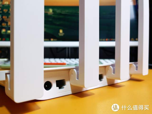 一句话暴露网民焦虑，多设备畅联，居家路由升级，试下荣耀路由4