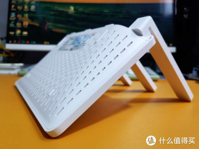 一句话暴露网民焦虑，多设备畅联，居家路由升级，试下荣耀路由4