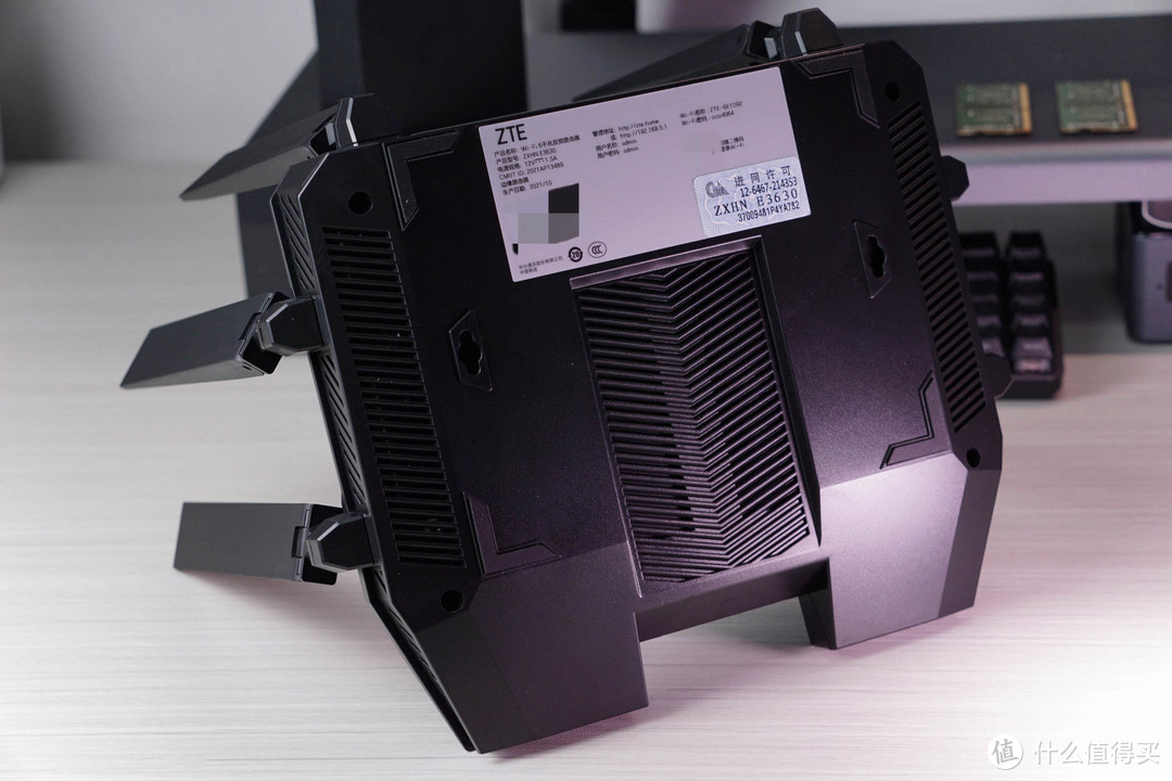 路由器在客厅，卧室没信号怎么办？真2.5G网口升级家庭内网|中兴AX5400 Pro上手体验