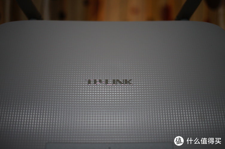 跟不上时代就只能被淘汰—TP-LINK WDR5620 路由器 开箱小测