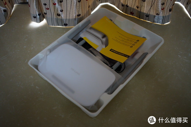 跟不上时代就只能被淘汰—TP-LINK WDR5620 路由器 开箱小测