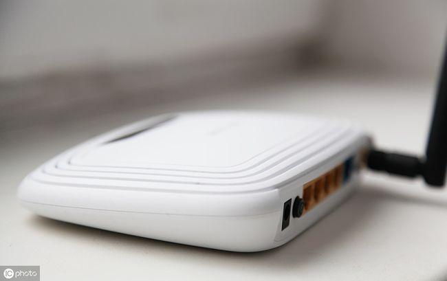 有线路由器和无线路由器有什么区别