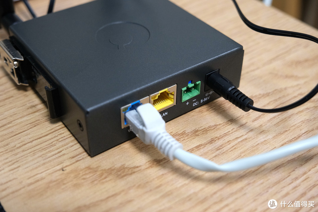 无线布控低成本方案，蒲公英 R300A 4G工业路由器 体验