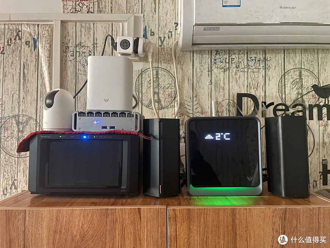 几十块钱买了一个置物架 放设备 还不错分享一下