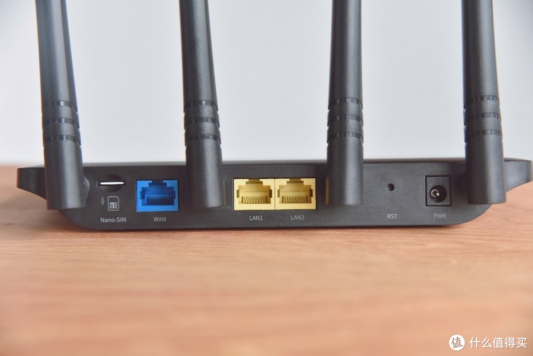 短租没宽带？租房一族“值得买”，支持4G卡智能组网的路由器