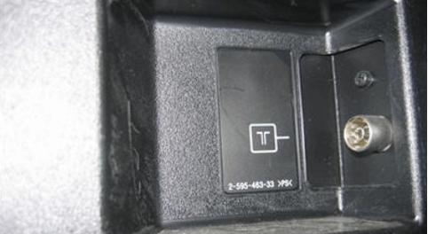 路由器要怎样连接才能看电视（普通电视机）？