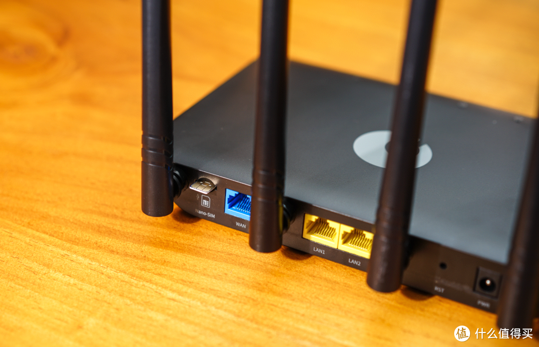 搬进新宿舍没有网咋办？蒲公英X4C无线4G路由器居然可以这样救急