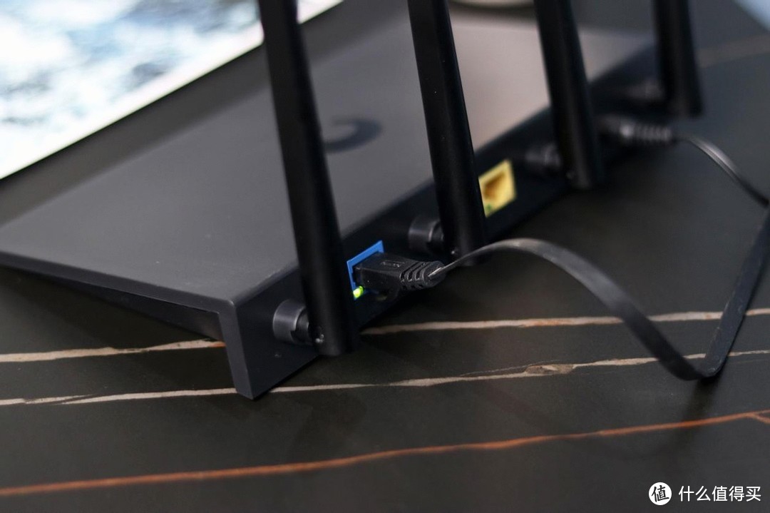 百元级别的千兆路由器，还能异地组网？这算是捡到宝了吧