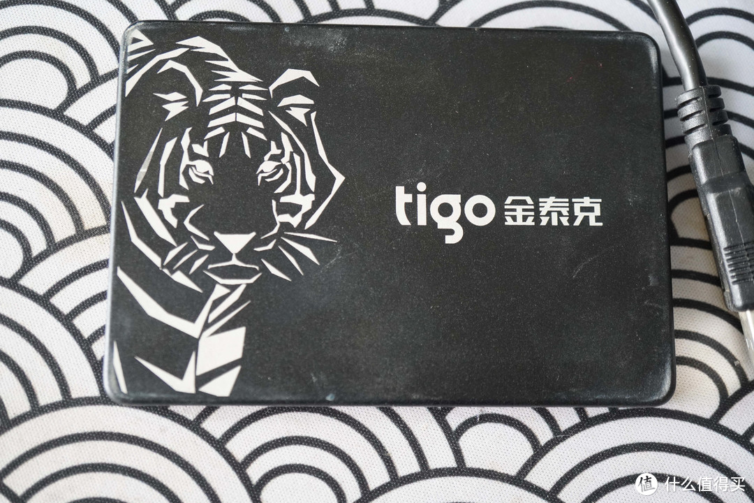 开箱：只需15元到手的赚钱宝3代+240G固态套装