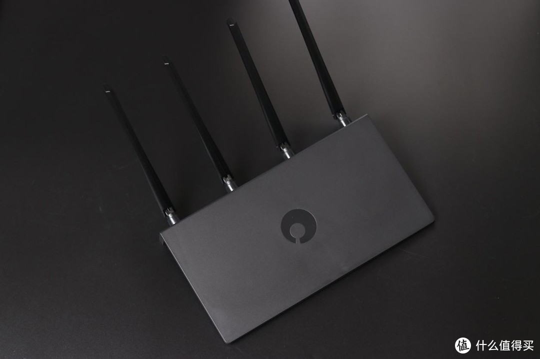 百元级别的千兆路由器，还能异地组网？这算是捡到宝了吧