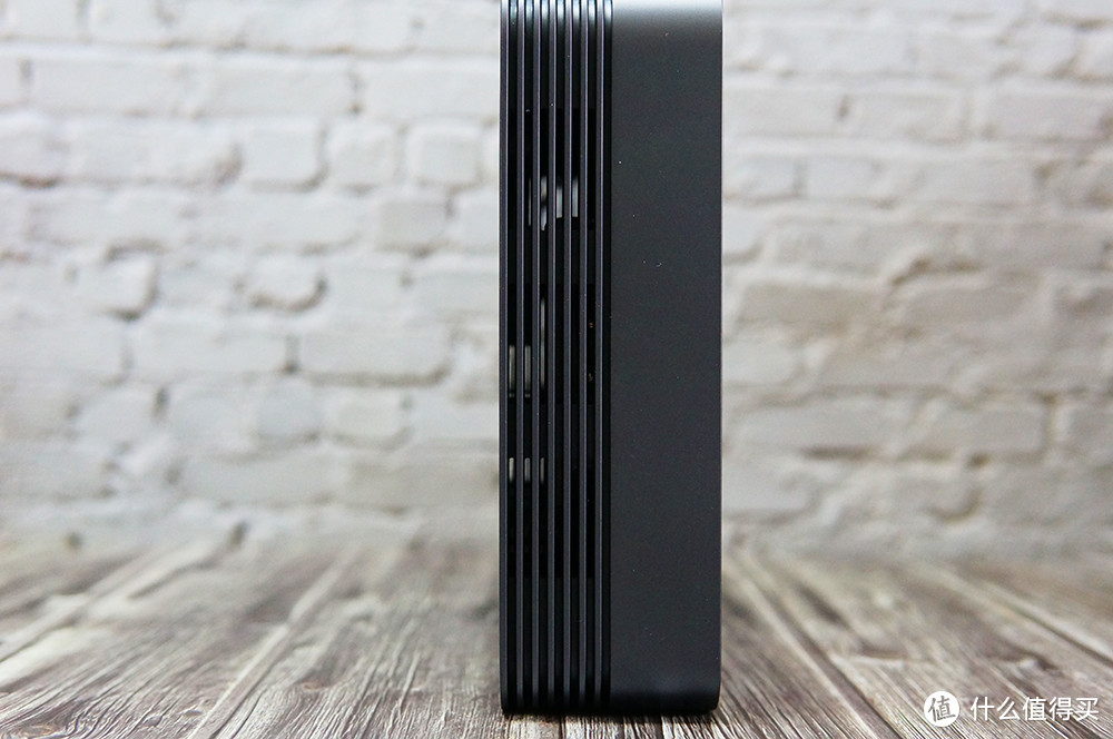 配置豪华，颜值升级：京东云无线宝AX6600雅典娜评测