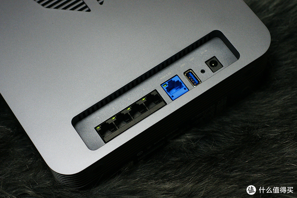 配置豪华，颜值升级：京东云无线宝AX6600雅典娜评测