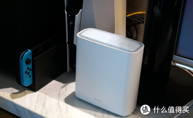 我是一个武装党, 一个无线的双频路由器。