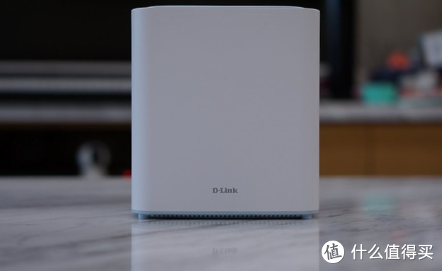 我是一个武装党, 一个无线的双频路由器。