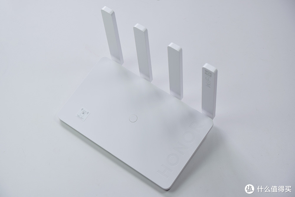 256台手机接入+3000兆无线双频并发，荣耀路由4PRO真香还是忽悠？