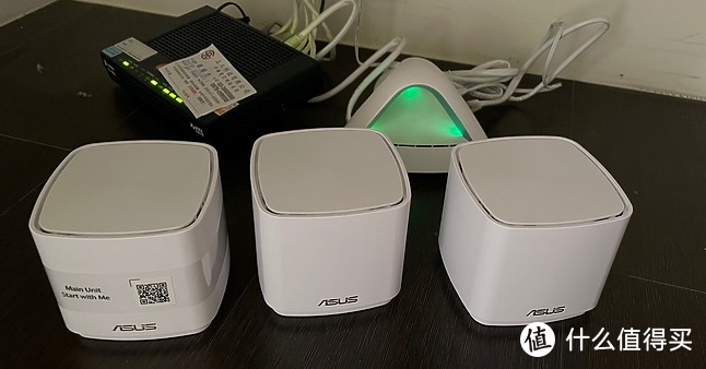 我是一个武装党, 一个无线的双频路由器。