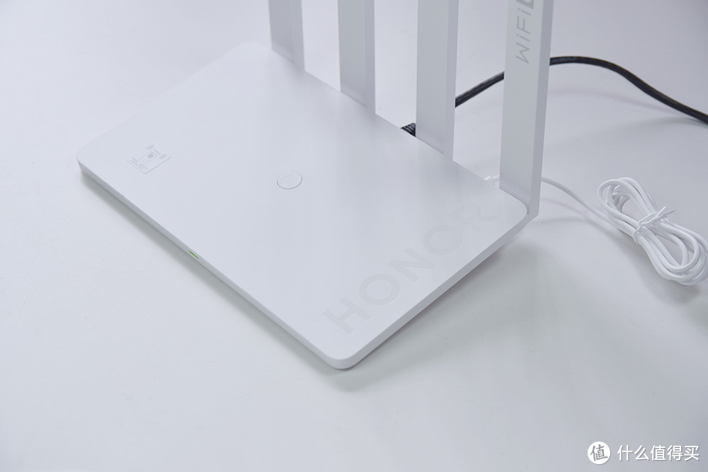 256台手机接入+3000兆无线双频并发，荣耀路由4PRO真香还是忽悠？