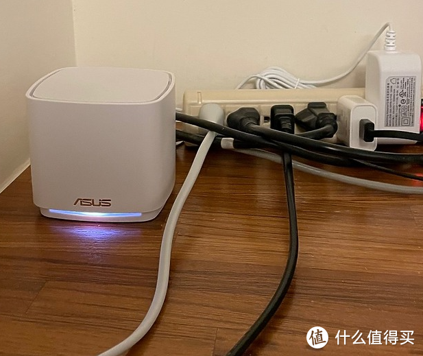 我是一个武装党, 一个无线的双频路由器。