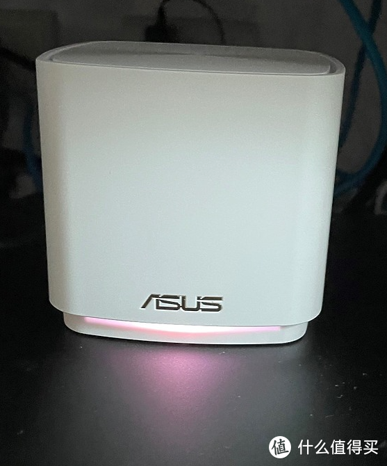 我是一个武装党, 一个无线的双频路由器。