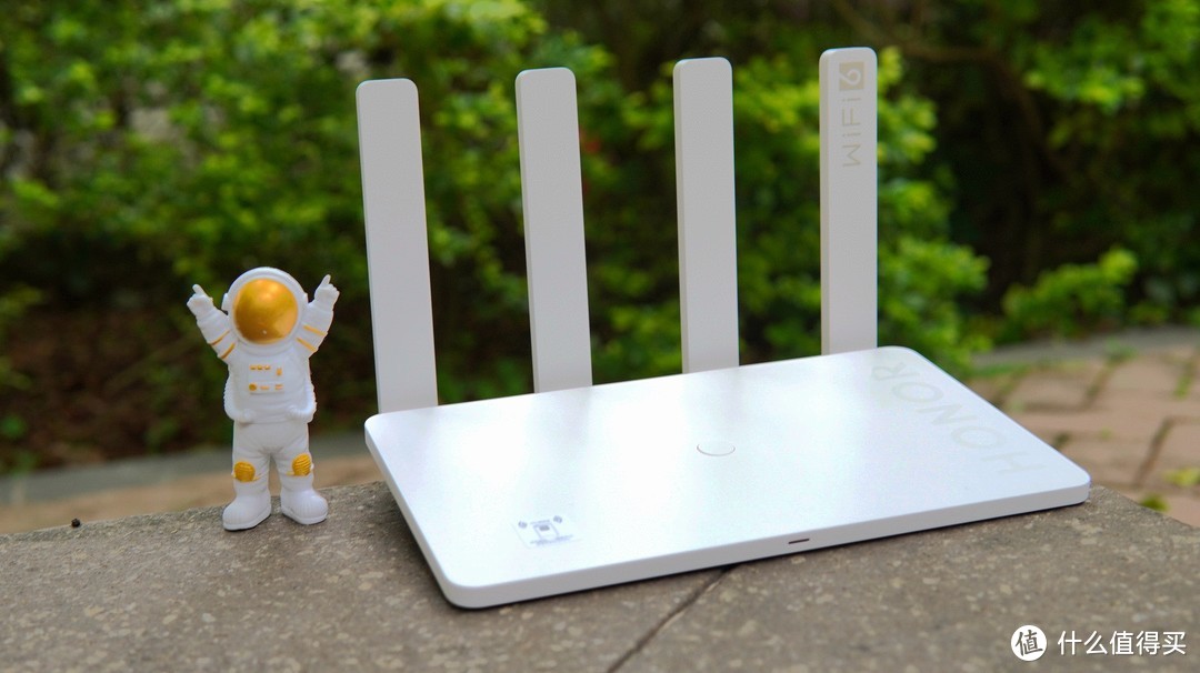 智能体验更上一层楼，荣耀路由4 Pro有多好用？