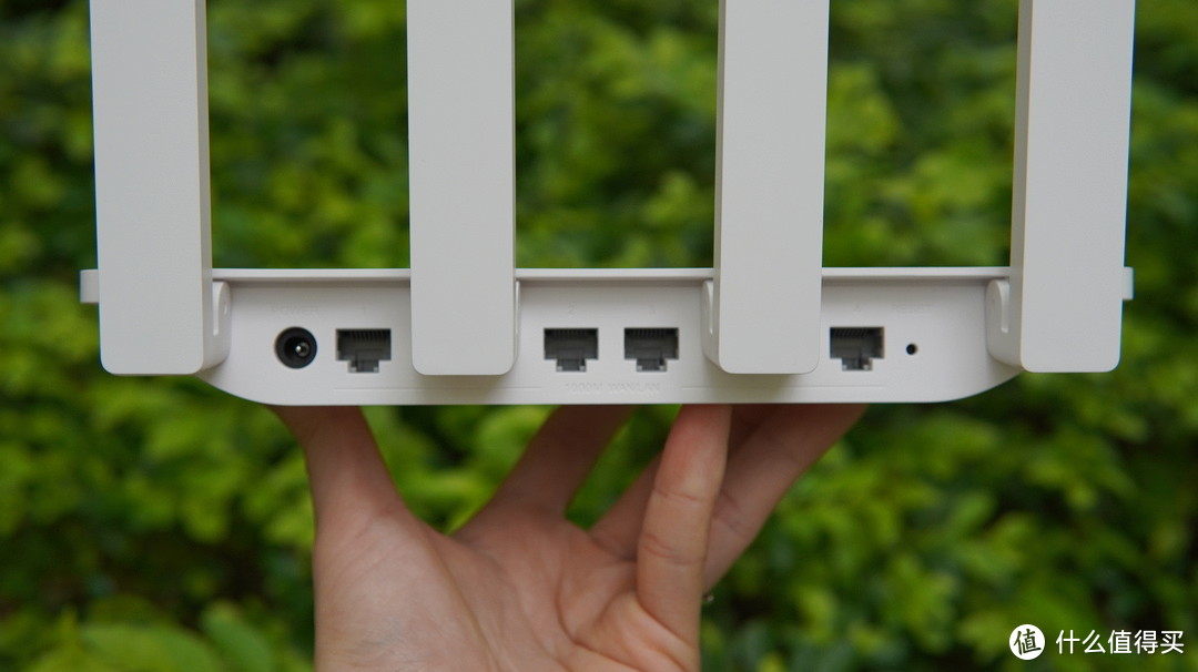 智能体验更上一层楼，荣耀路由4 Pro有多好用？