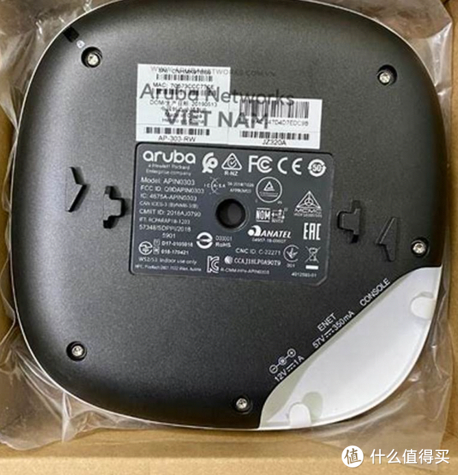 我们需要几个可以使用的 聚餐式小收音机