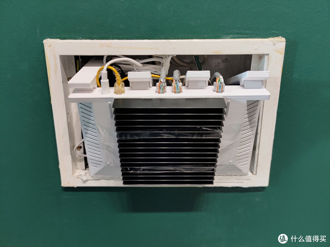 弱电箱太小怎么办？还想放主路由？还想美美的？