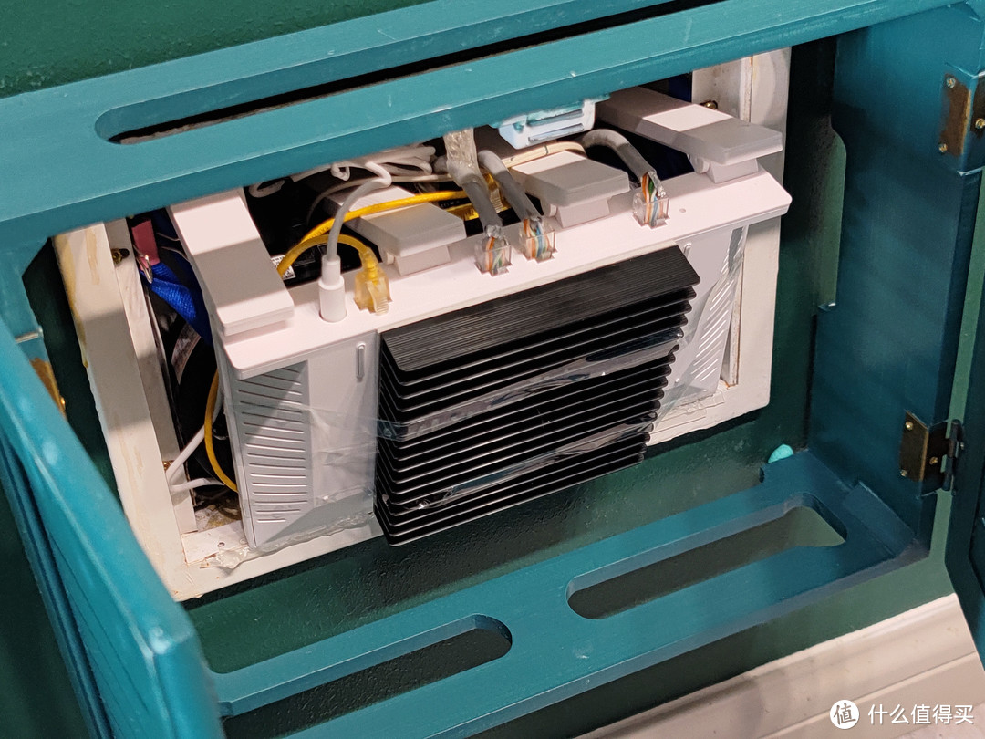 弱电箱太小怎么办？还想放主路由？还想美美的？