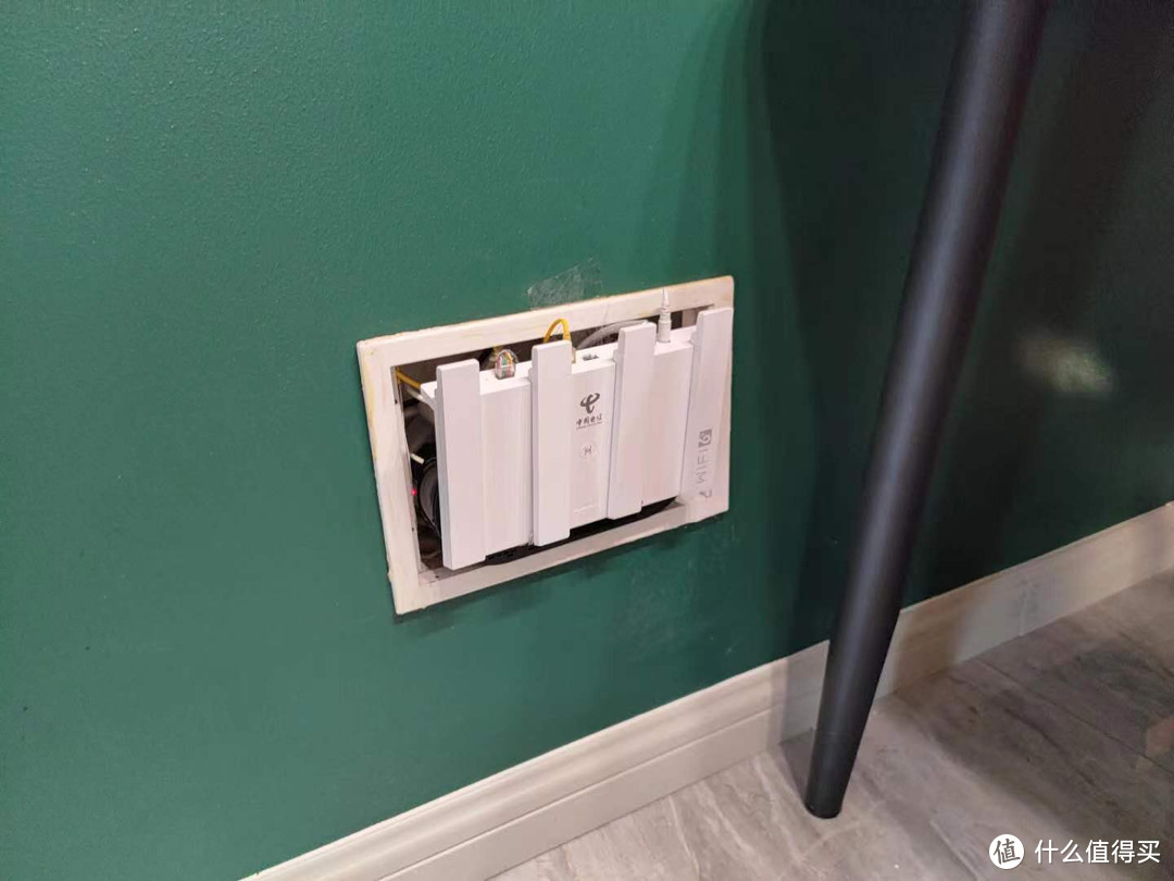 弱电箱太小怎么办？还想放主路由？还想美美的？