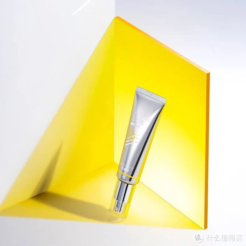 百雀羚光棱镜防晒；科颜氏紫玻A眼霜；NARS 皮肤目的收集... | 新品速递
