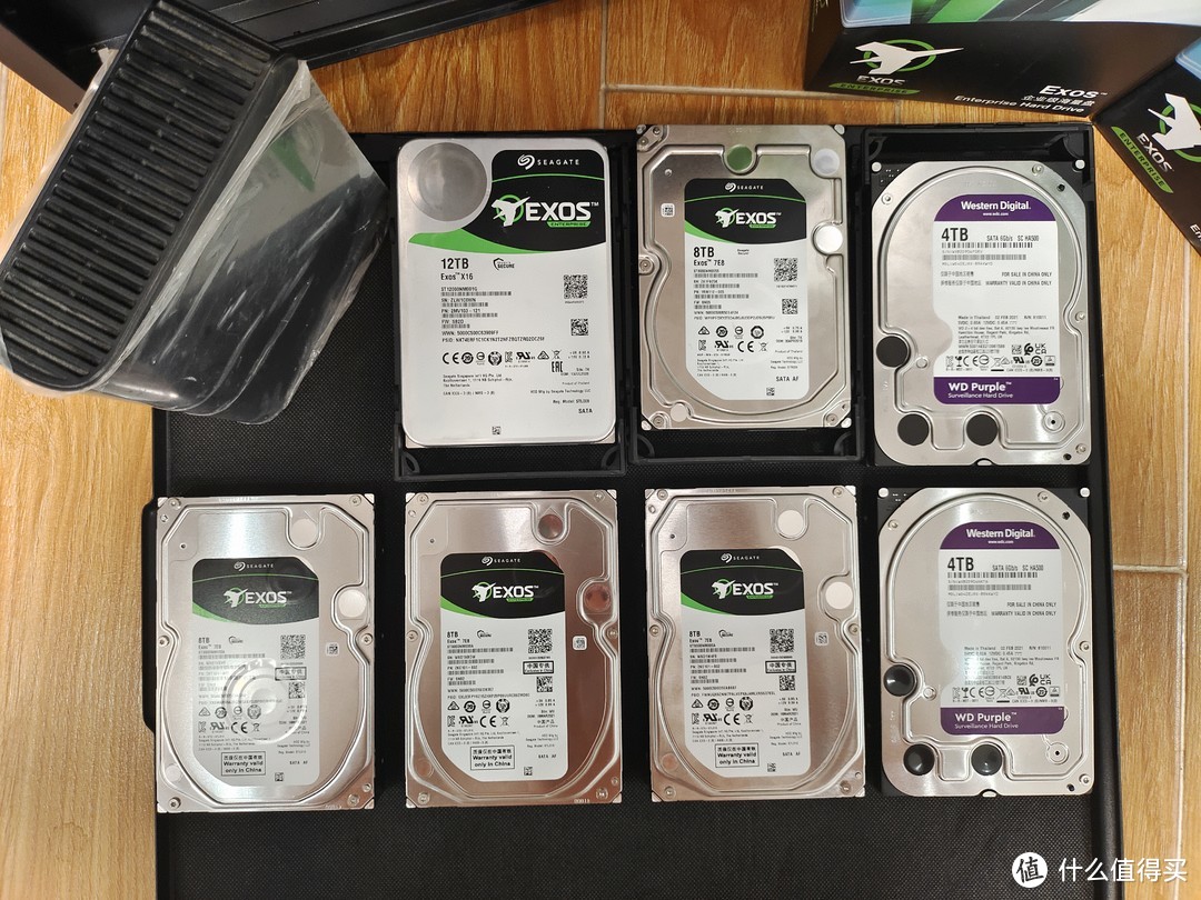 旧的硬盘在银河磁盘上增加了214T。