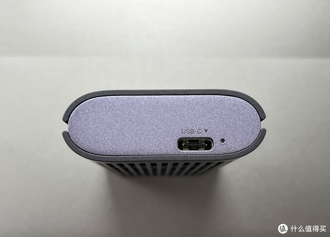 极速存储，双芯主控，40Gbps高速传输体验：绿联USB 4.0 NVMe SSD硬盘盒开箱和Win+Mac双平台测速分享