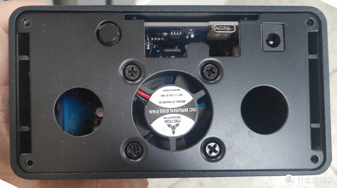 Orico双盘位硬盘盒拆修