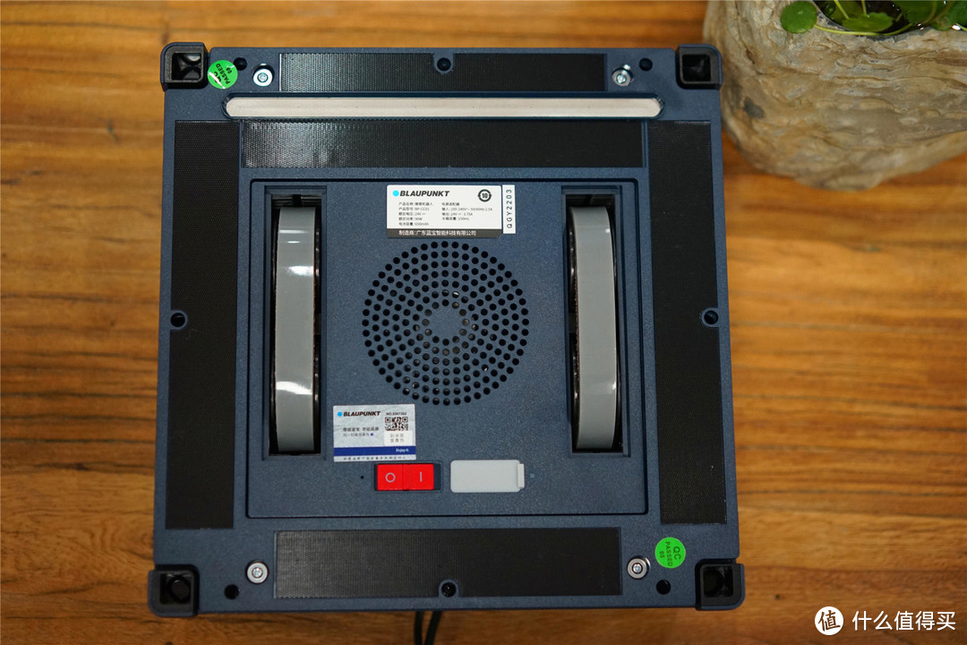 蓝宝擦窗机自用分享:高层擦窗不废劲,窗明几净很easy