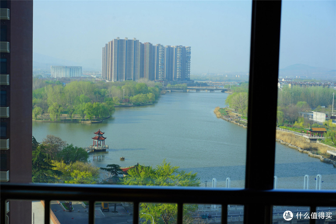 蓝宝擦窗机自用分享:高层擦窗不废劲,窗明几净很easy