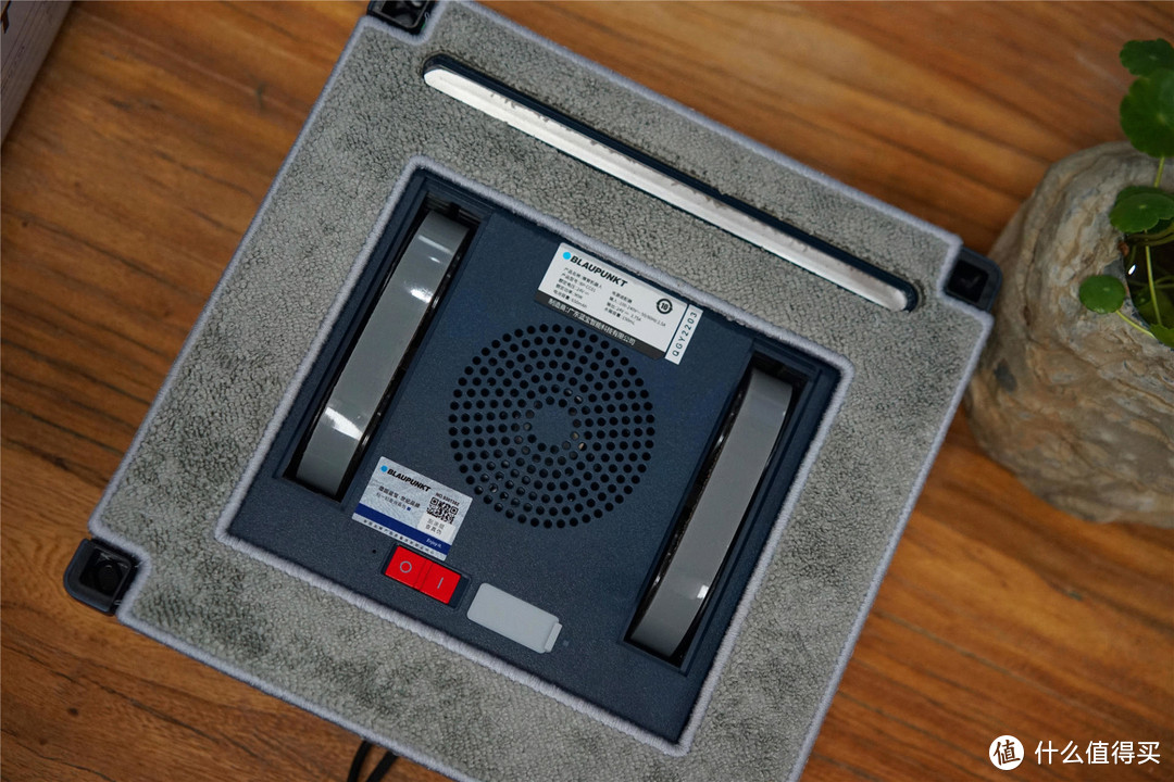 蓝宝擦窗机自用分享:高层擦窗不废劲,窗明几净很easy