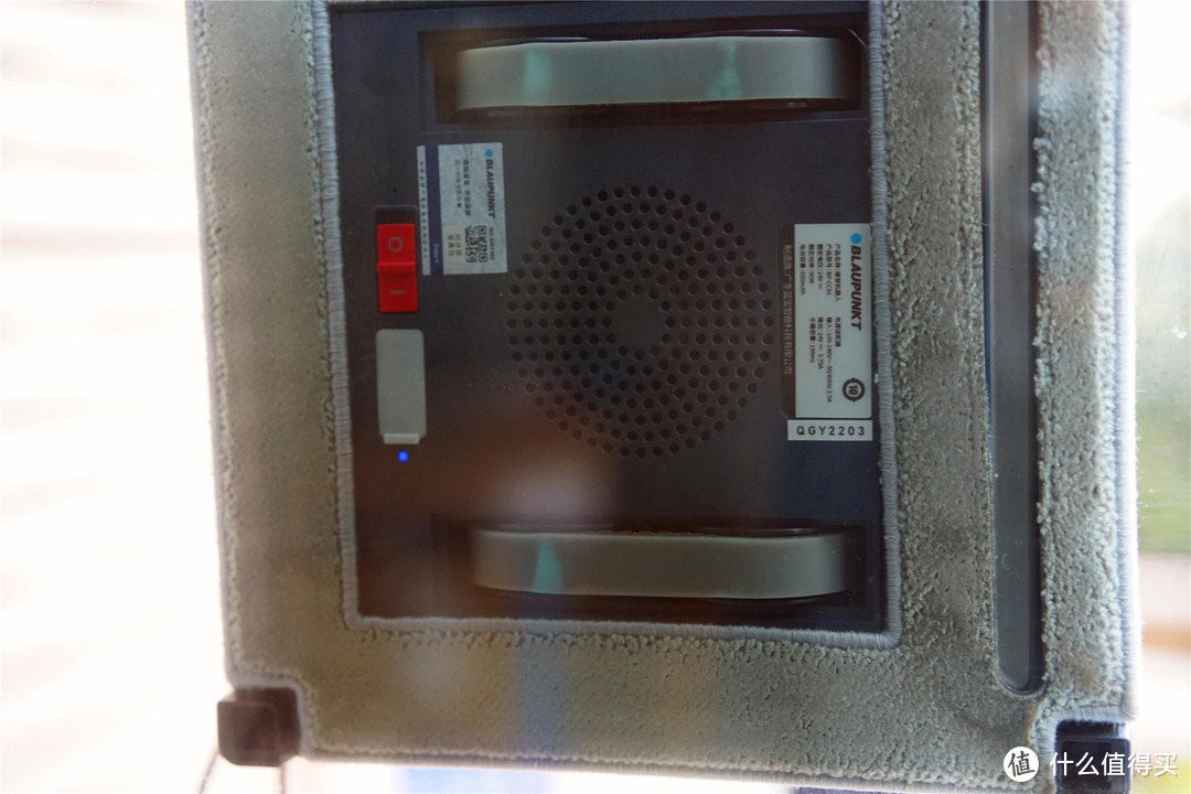 蓝宝擦窗机自用分享:高层擦窗不废劲,窗明几净很easy