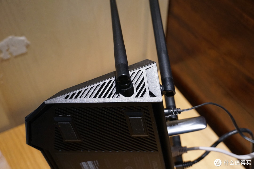 侧面和背面的散热