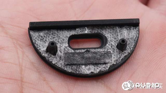 采用动圈式音头，搭载DSP处理芯片，TeslaMic特斯拉麦克风拆解报告