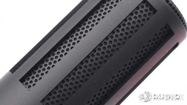 采用动圈式音头，搭载DSP处理芯片，TeslaMic特斯拉麦克风拆解报告