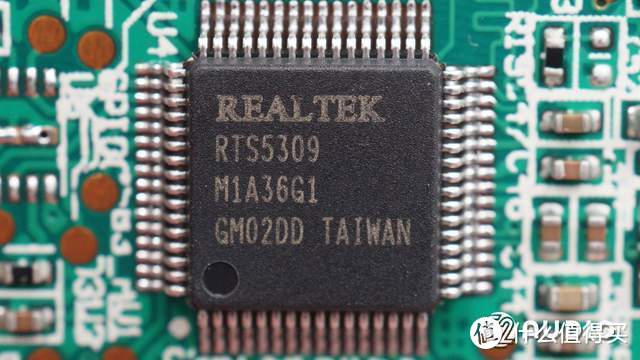 采用动圈式音头，搭载DSP处理芯片，TeslaMic特斯拉麦克风拆解报告